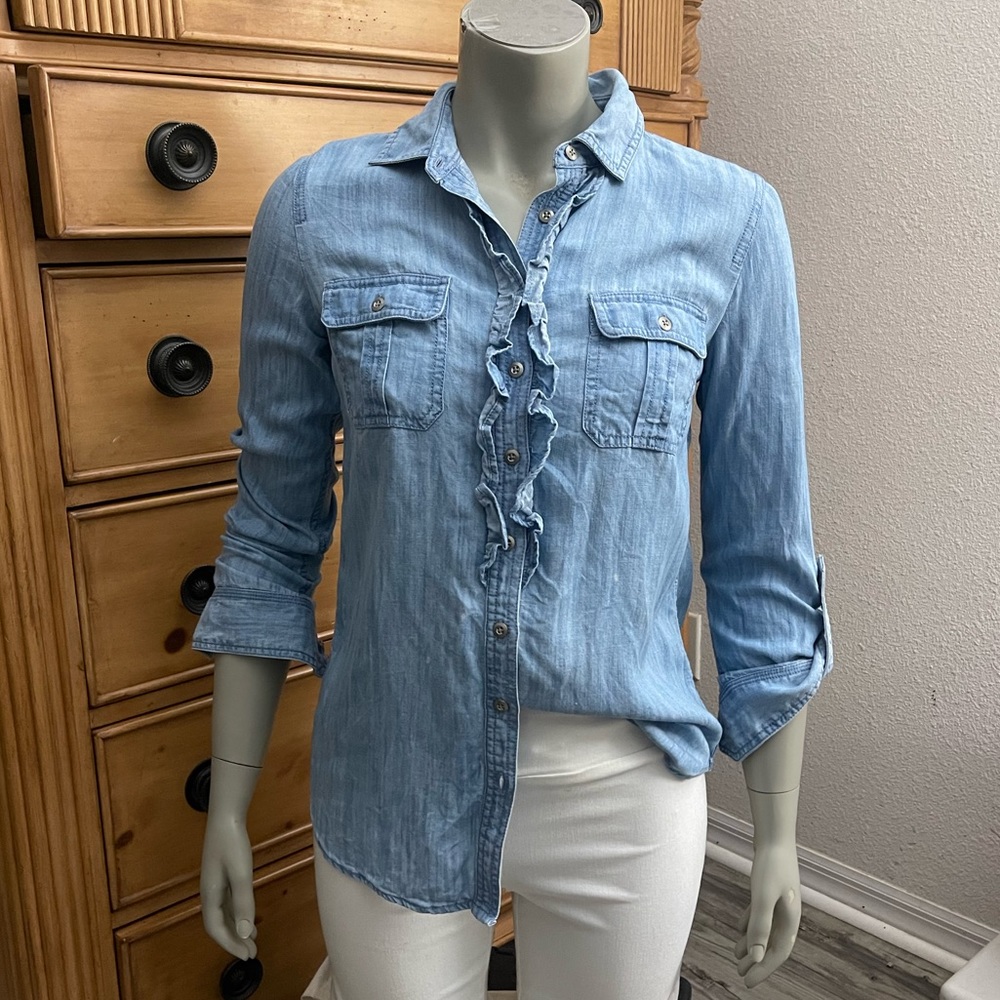 Pretty Talbots Chambray Button-Down Top Xs. Pre-O… - image 1